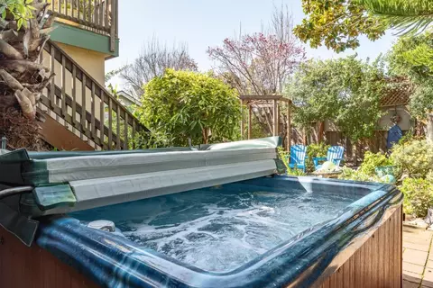 Exterior - 4355 Opal Cliff Dr, Santa Cruz, CA 95062 photo 14 of 22