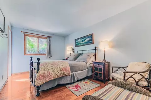 Bedroom - 4355 Opal Cliff Dr, Santa Cruz, CA 95062 photo 4 of 10