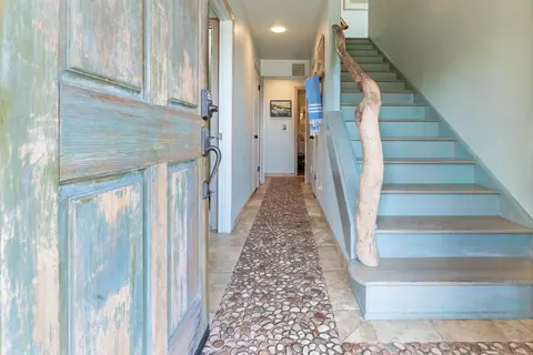 Entry Way - 4355 Opal Cliff Dr, Santa Cruz, CA 95062 photo 1 of 2