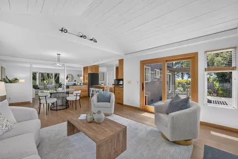 Living - 7101 Viewpoint Rd, Aptos, CA 95003 photo 5 of 6