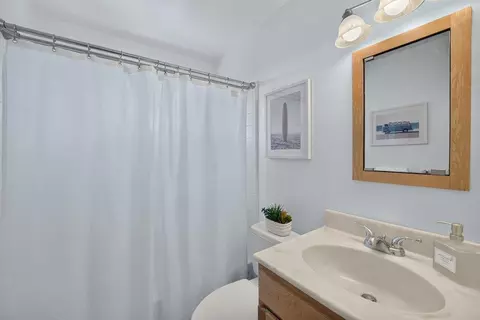 Bath - 7101 Viewpoint Rd, Aptos, CA 95003 photo 2 of 3
