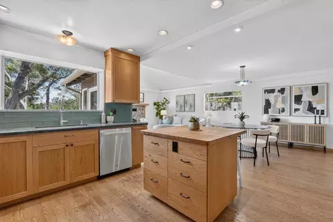 Kitchen - 7101 Viewpoint Rd, Aptos, CA 95003 photo 8 of 8