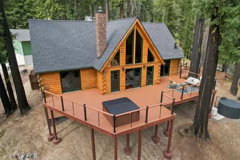 141 Aspen Ln, Boulder Creek, CA 95006