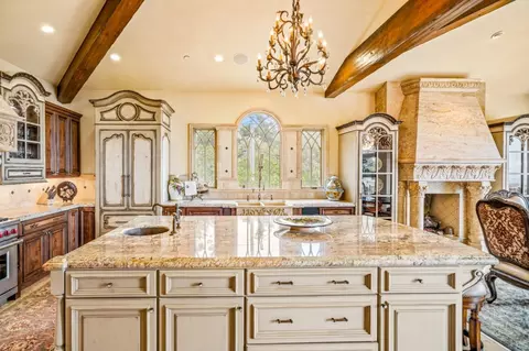 Kitchen - 1519 Riata Rd, Pebble Beach, CA 93953 photo 3 of 5
