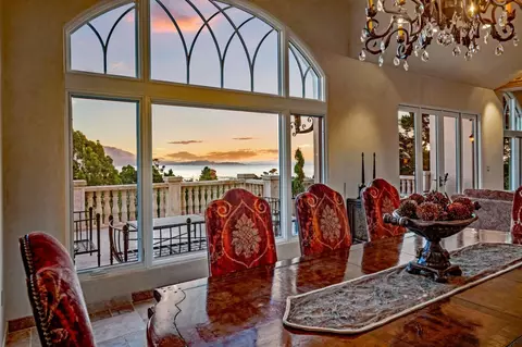 Dining - 1519 Riata Rd, Pebble Beach, CA 93953 photo 2 of 4