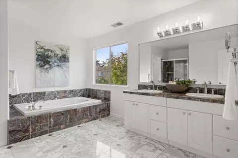 Bath - 10396 S Stelling Rd, Cupertino, CA 95014 photo 6 of 10