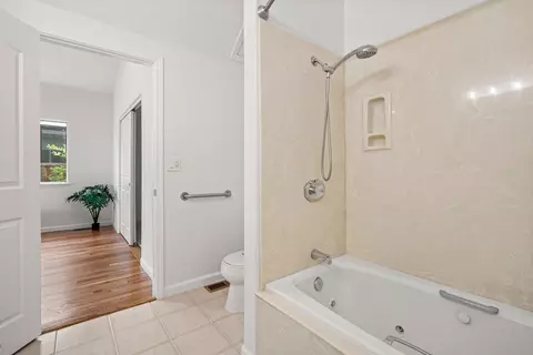 Bath - 10396 S Stelling Rd, Cupertino, CA 95014 photo 2 of 10