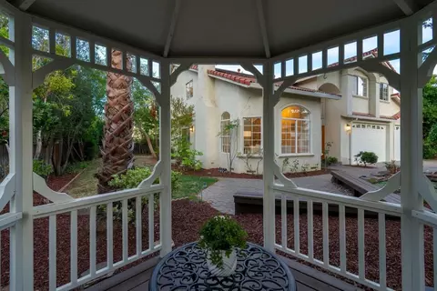 Exterior - 10396 S Stelling Rd, Cupertino, CA 95014 photo 9 of 29