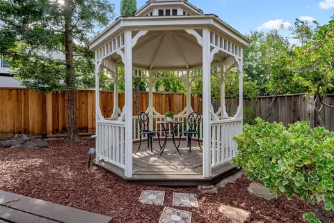 Exterior - 10396 S Stelling Rd, Cupertino, CA 95014 photo 13 of 29