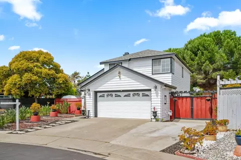 Exterior - 106 Carousel Dr, Vallejo, CA 94589 photo 2 of 6