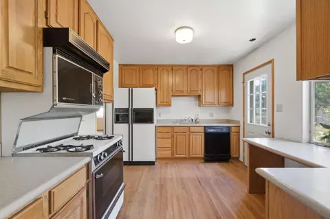 Kitchen - 1527 Madeira Dr, Pacifica, CA 94044 photo 1 of 3
