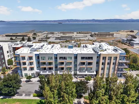 52 Innes Ct 202, San Francisco, CA 94124