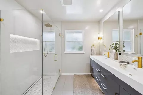 Bath - 2907 Colton Rd, Pebble Beach, CA 93953 photo 1 of 3
