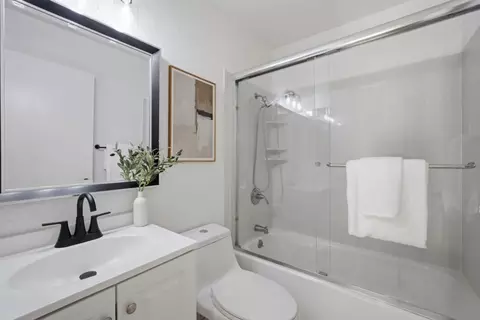 Bath - 34778 Siward Dr, Fremont, CA 94555 photo 5 of 5