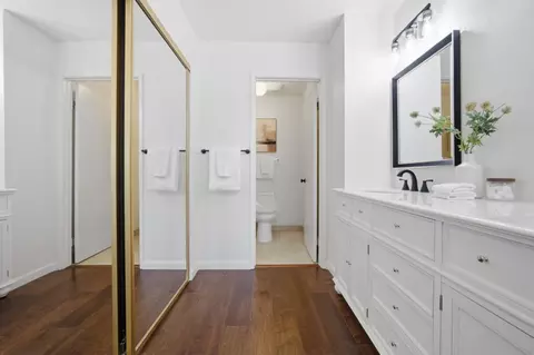 Bath - 34778 Siward Dr, Fremont, CA 94555 photo 2 of 5