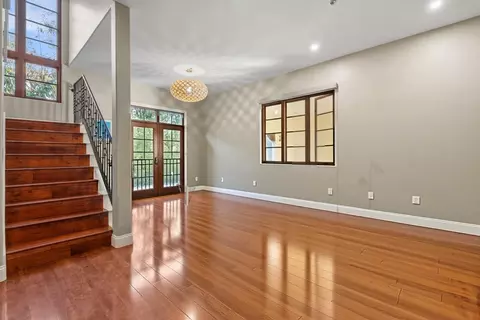 Living - 244 View St, Mountain View, CA 94041 photo 4 of 7