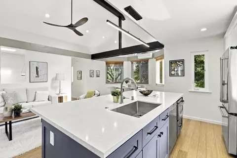 Kitchen - 620 Mariposa Ave 4, Mountain View, CA 94041 photo 3 of 5