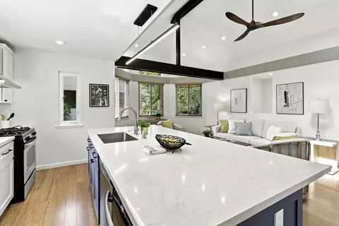 Kitchen - 620 Mariposa Ave 4, Mountain View, CA 94041 photo 5 of 5