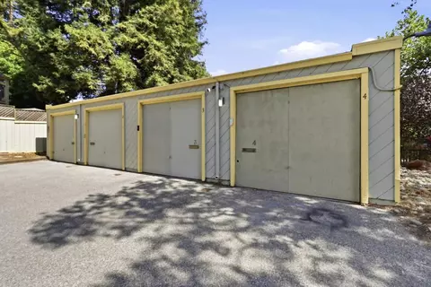 Exterior - 620 Mariposa Ave 4, Mountain View, CA 94041 photo 5 of 7