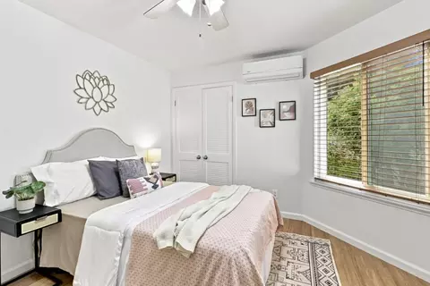 Bedroom - 620 Mariposa Ave 4, Mountain View, CA 94041 photo 2 of 5