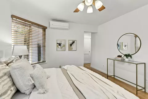 Bedroom - 620 Mariposa Ave 4, Mountain View, CA 94041 photo 4 of 5
