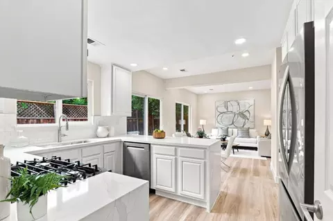 Kitchen - 105 Glen Alpine Ct, Mountain View, CA 94043 photo 3 of 3