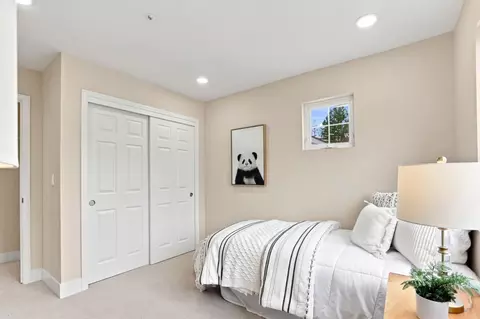 Bedroom - 105 Glen Alpine Ct, Mountain View, CA 94043 photo 8 of 10