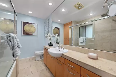 Bath - 1691 Grant Rd, Mountain View, CA 94040 photo 1 of 4