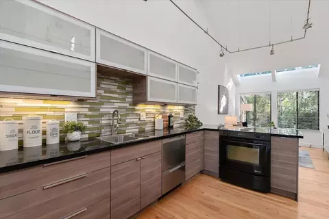 Kitchen - 1691 Grant Rd, Mountain View, CA 94040 photo 2 of 3