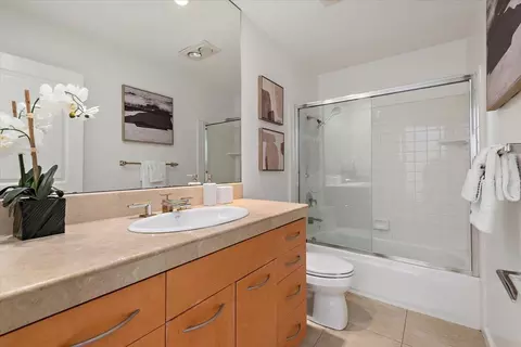 Bath - 1691 Grant Rd, Mountain View, CA 94040 photo 3 of 4