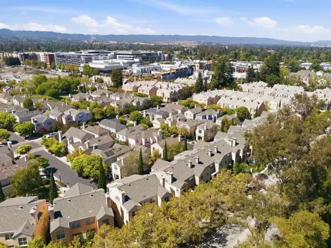 View/Area - 101 Beacon St, Mountain View, CA 94040 photo 3 of 7
