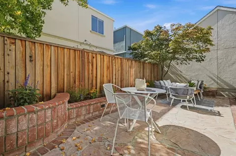 Exterior - 101 Beacon St, Mountain View, CA 94040 photo 5 of 17