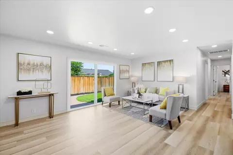 2123 Pruneridge Ave, Santa Clara, CA 95050
