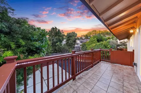 Exterior - 836 Big Bend Dr, Pacifica, CA 94044 photo 4 of 6