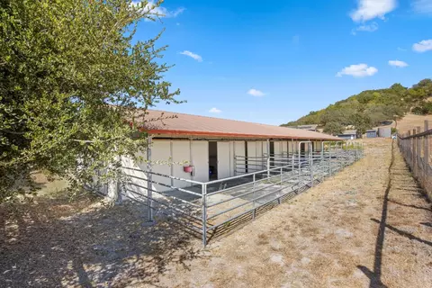 Exterior - 10115 Parrish View Dr, Gilroy, CA 95020 photo 11 of 12