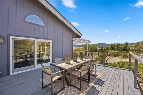 Exterior - 10115 Parrish View Dr, Gilroy, CA 95020 photo 2 of 12
