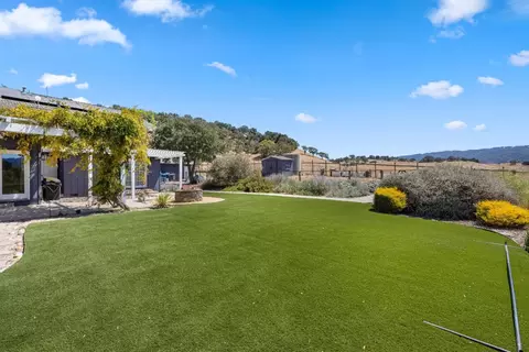 Exterior - 10115 Parrish View Dr, Gilroy, CA 95020 photo 5 of 12
