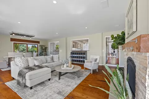 Living - 10115 Parrish View Dr, Gilroy, CA 95020 photo 2 of 2