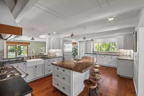 Kitchen - 10115 Parrish View Dr, Gilroy, CA 95020 photo 2 of 5