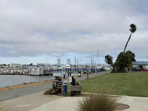 View/Area - 104 Wilson Ave, Vallejo, CA 94590 photo 2 of 3