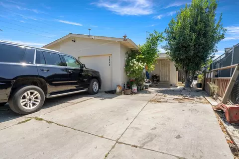 2442 Clyda Dr, San Jose, CA 95116