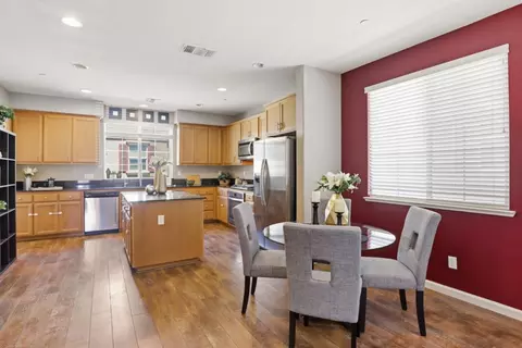 Dining - 57 Regency Pl, Hayward, CA 94544 photo 1 of 1