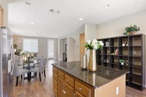 Entry Way - 57 Regency Pl, Hayward, CA 94544 photo 1 of 3