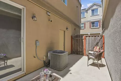 Exterior - 57 Regency Pl, Hayward, CA 94544 photo 1 of 4