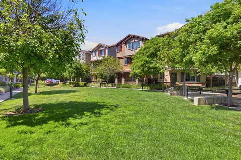 Exterior - 57 Regency Pl, Hayward, CA 94544 photo 4 of 4