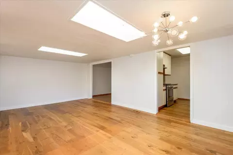 Living - 16 Malavear Ct, Pacifica, CA 94044 photo 5 of 7