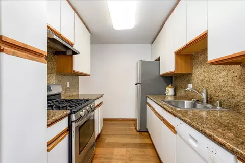 Kitchen - 16 Malavear Ct, Pacifica, CA 94044 photo 1 of 2