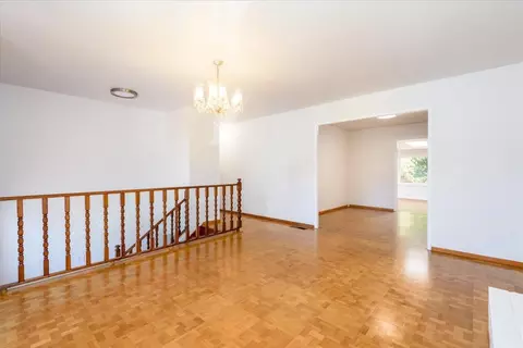 Living - 16 Malavear Ct, Pacifica, CA 94044 photo 2 of 7