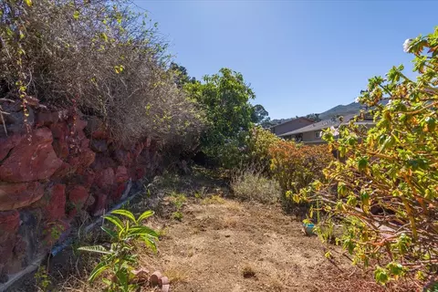 Exterior - 16 Malavear Ct, Pacifica, CA 94044 photo 6 of 7
