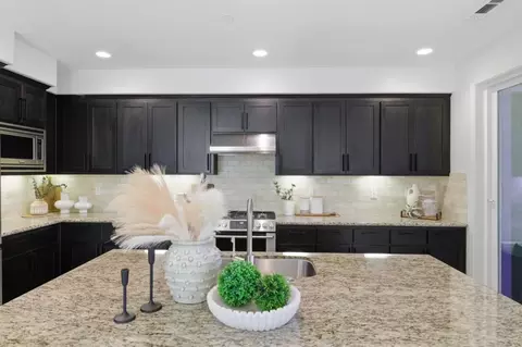Kitchen - 102 Lemmon Ter, Sunnyvale, CA 94086 photo 12 of 14
